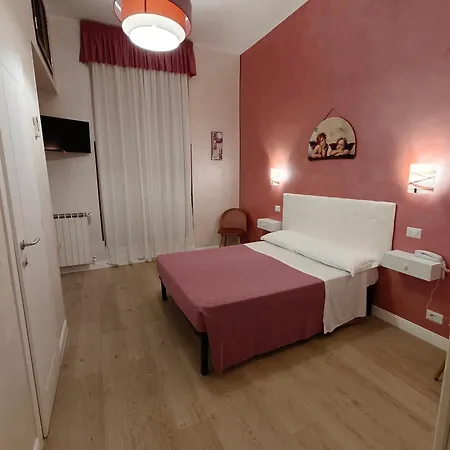 Principe Amedeo 2* Rome